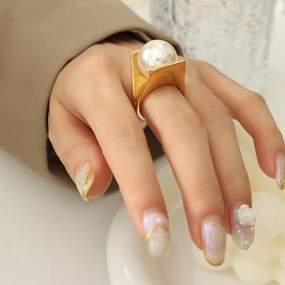 Sculptural Open-Frame Pearl Ring