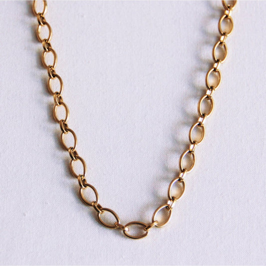 Oval linked necklace