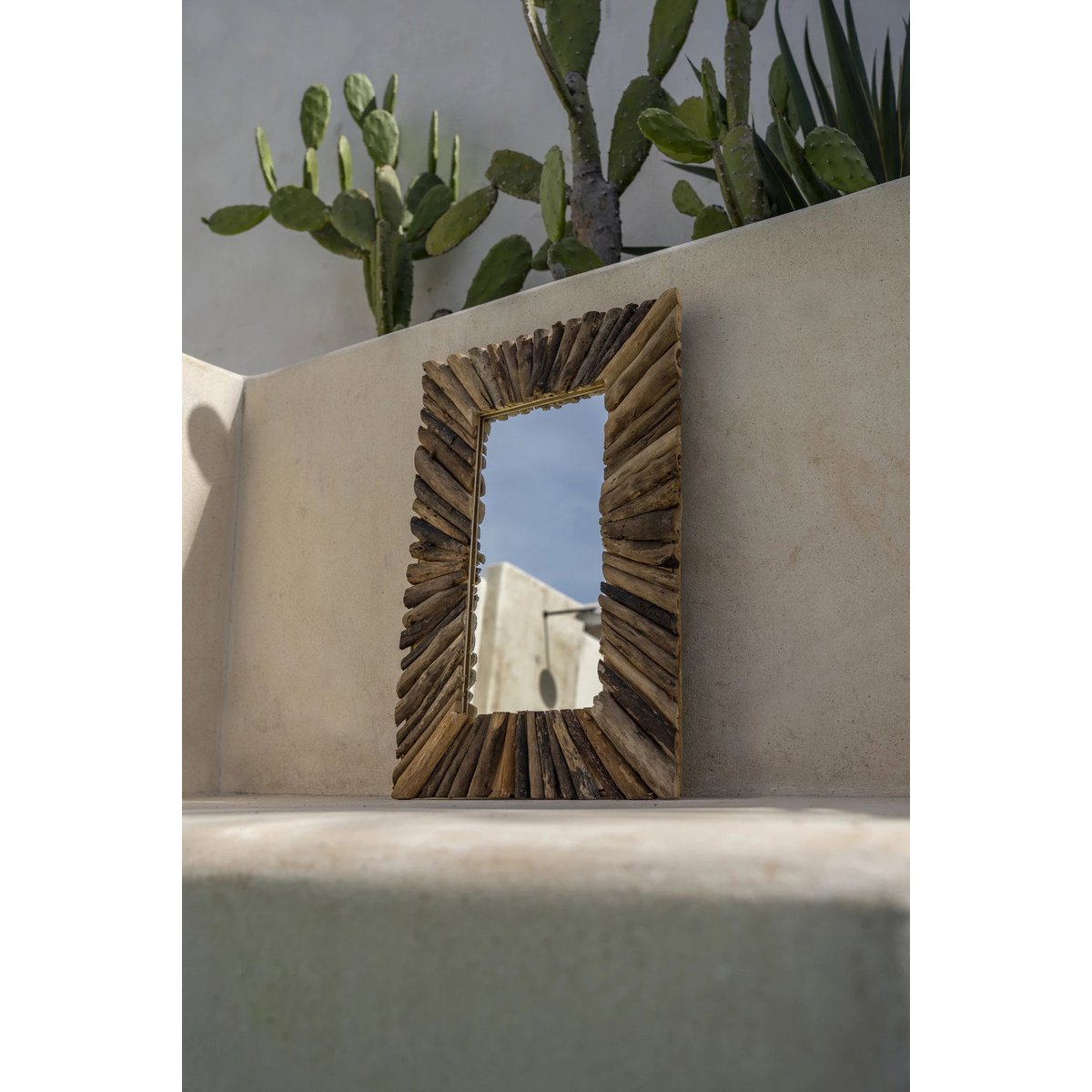 The Driftwood Framed Mirror - Natural - M