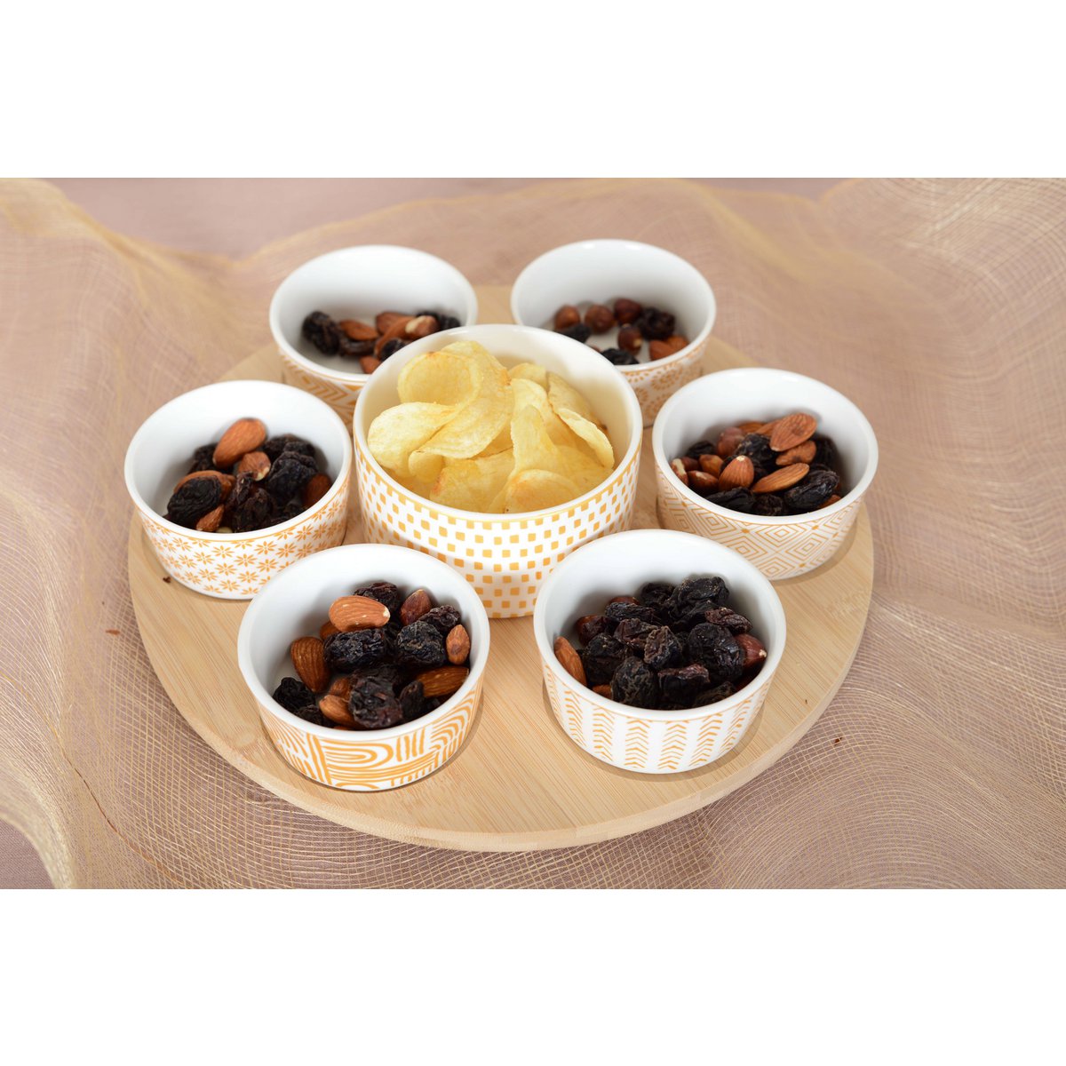 APERITIF SET OF 7 CUPS ON ROUND WOODEN TRAY