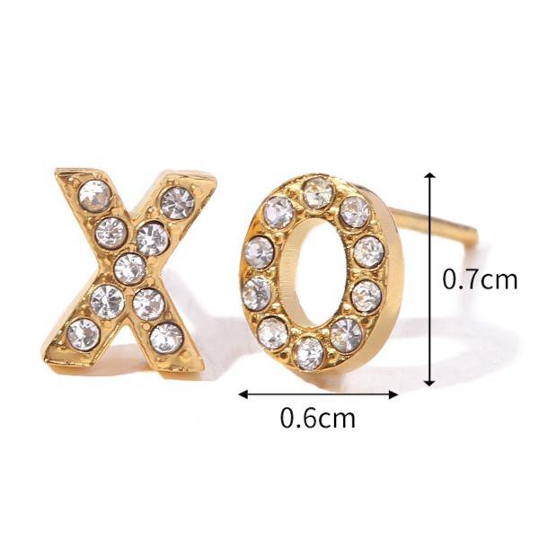 Sparkling XOXO Small Ear Studs