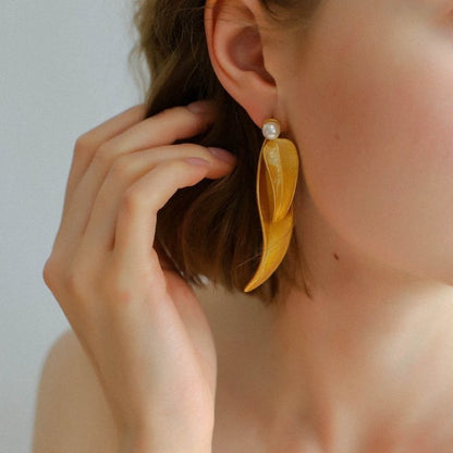 Vintage Style Golden Leaf Earrings