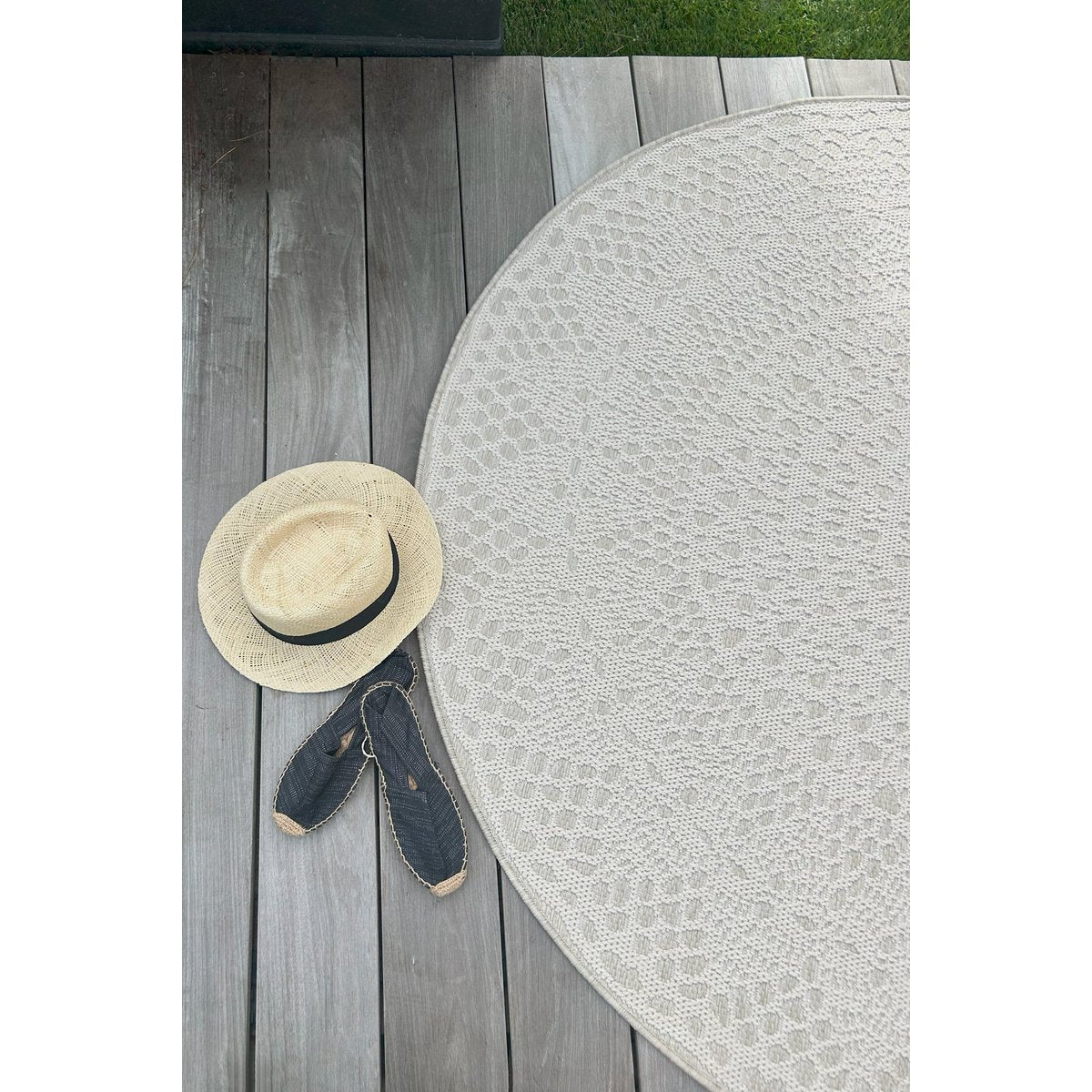 CROCHET round decorative rug