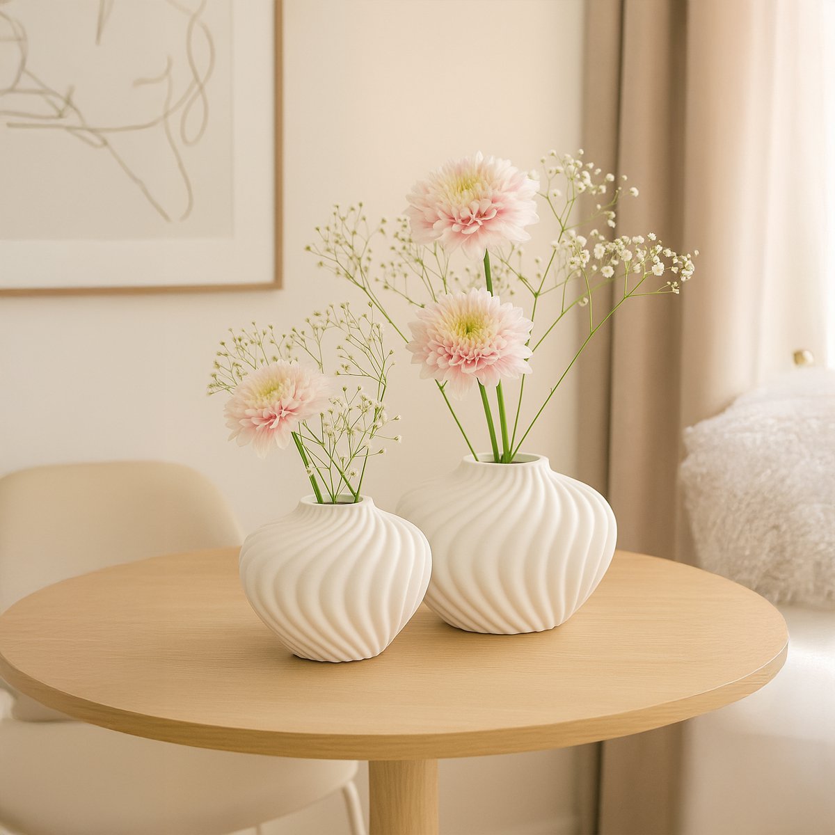 Round white vase whipped cream in polyresine 30x30x22cm