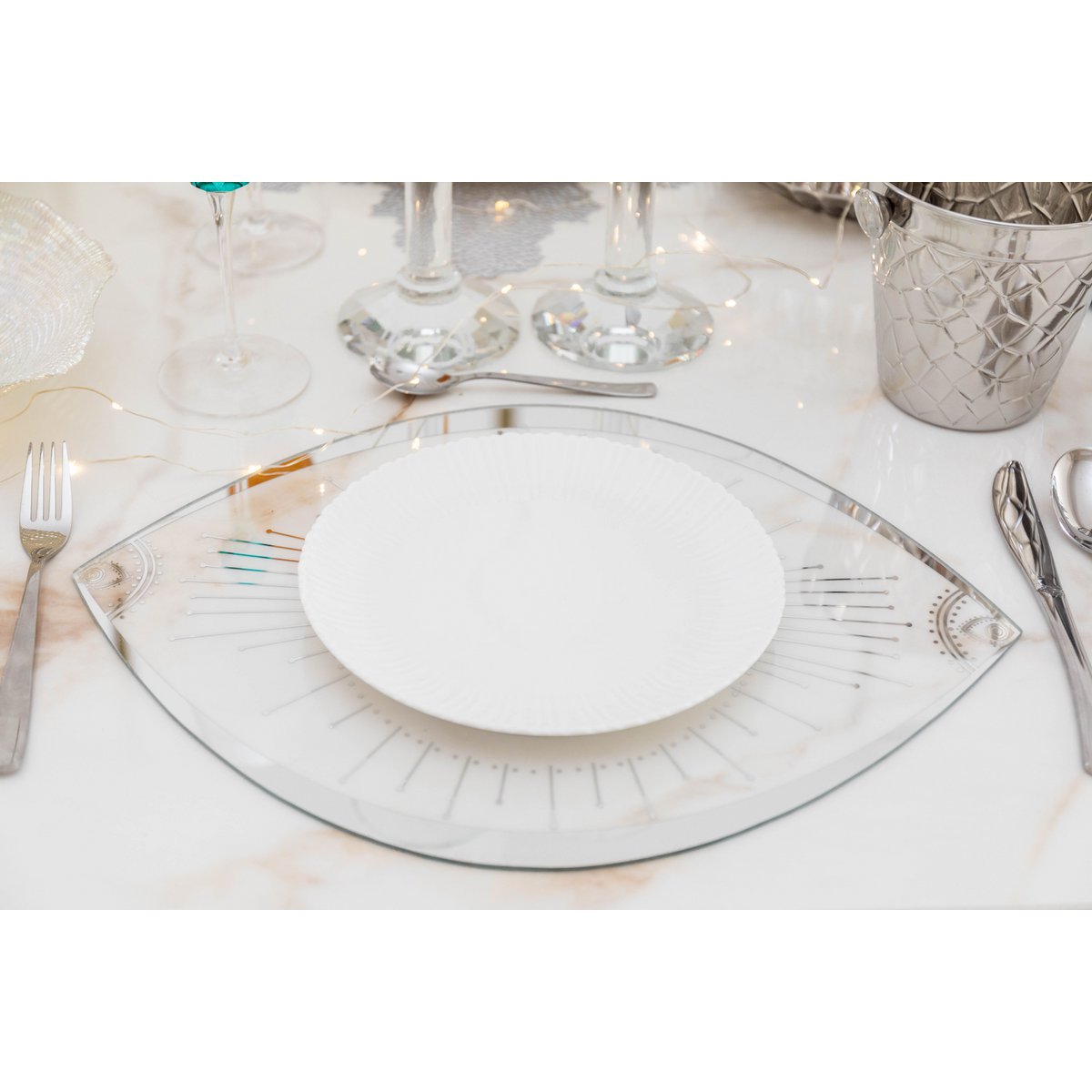 CLEAR GLASS EYE PLATE COASTER 43X33CM