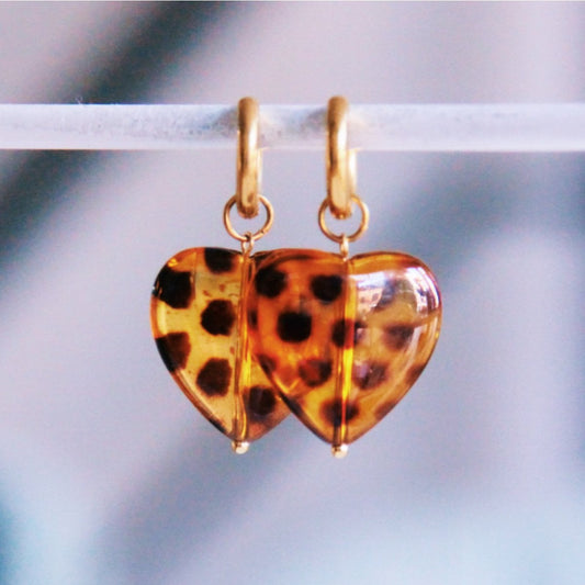 Stainless steel wide hoop with resin leopard heart