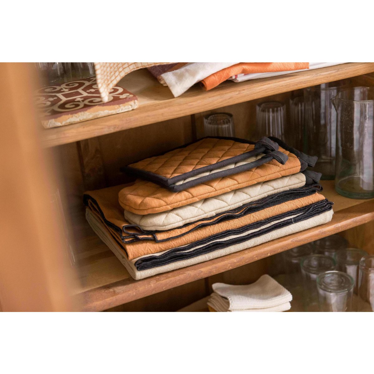 Grace Camel recycled kitchen glove/potholder set 15 x 32