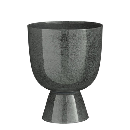 Flowerpot inside James Gray