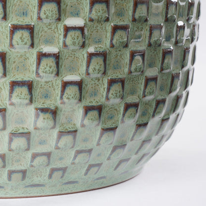 Flowerpot inside Daan Groen