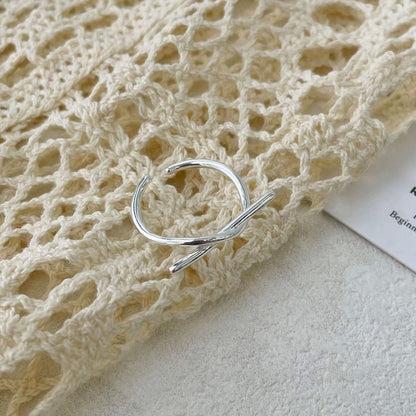 Minimalist Knot Ring – 925 Sterling Silver