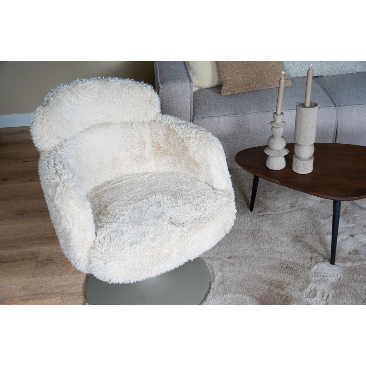 Scottie Fluffy Creme armchair