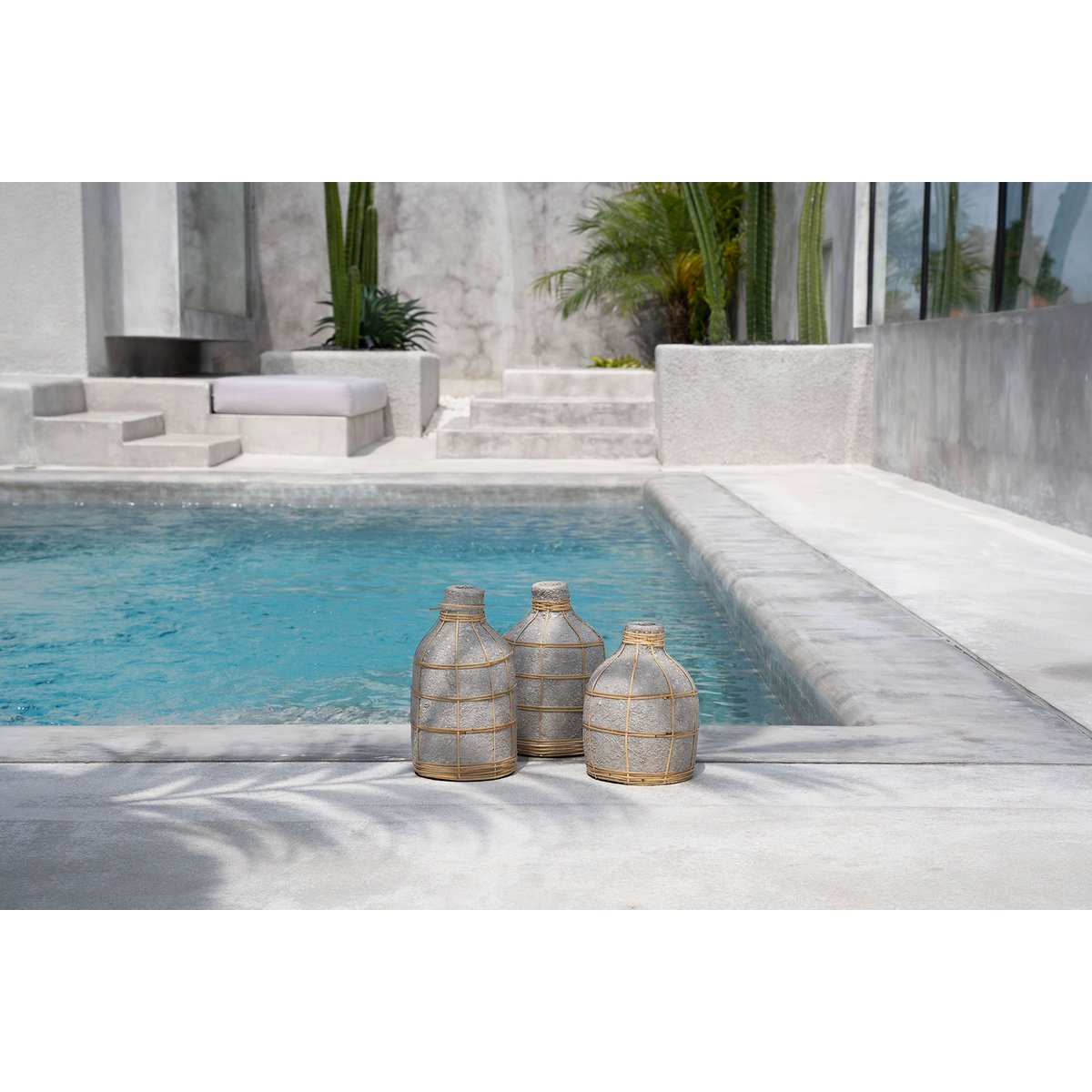 The Whoopy Vase - Concrete Natural - S