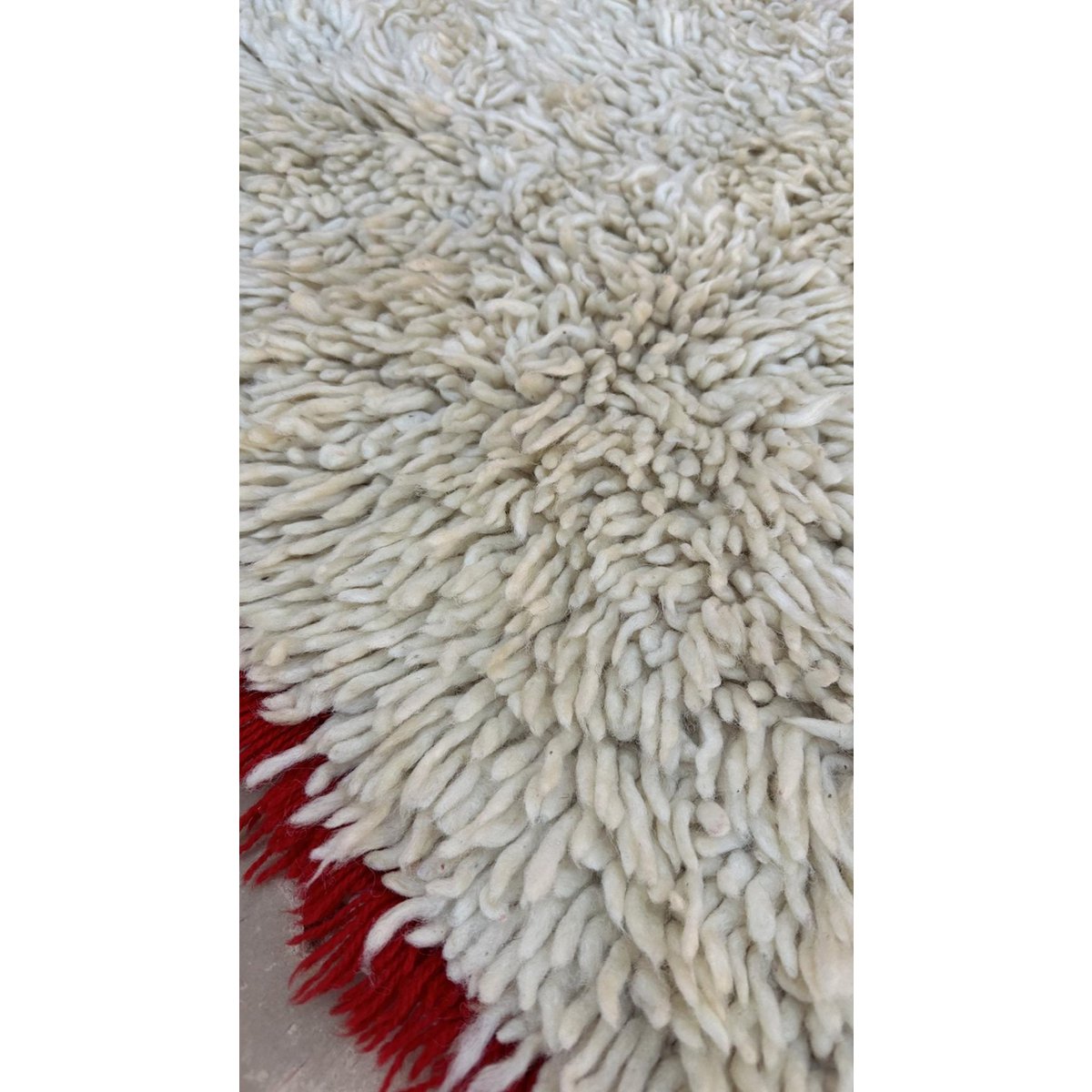 Pure wool Moroccan Berber rug 170 x 234 cm