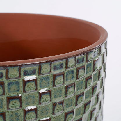 Flowerpot inside Daan Groen