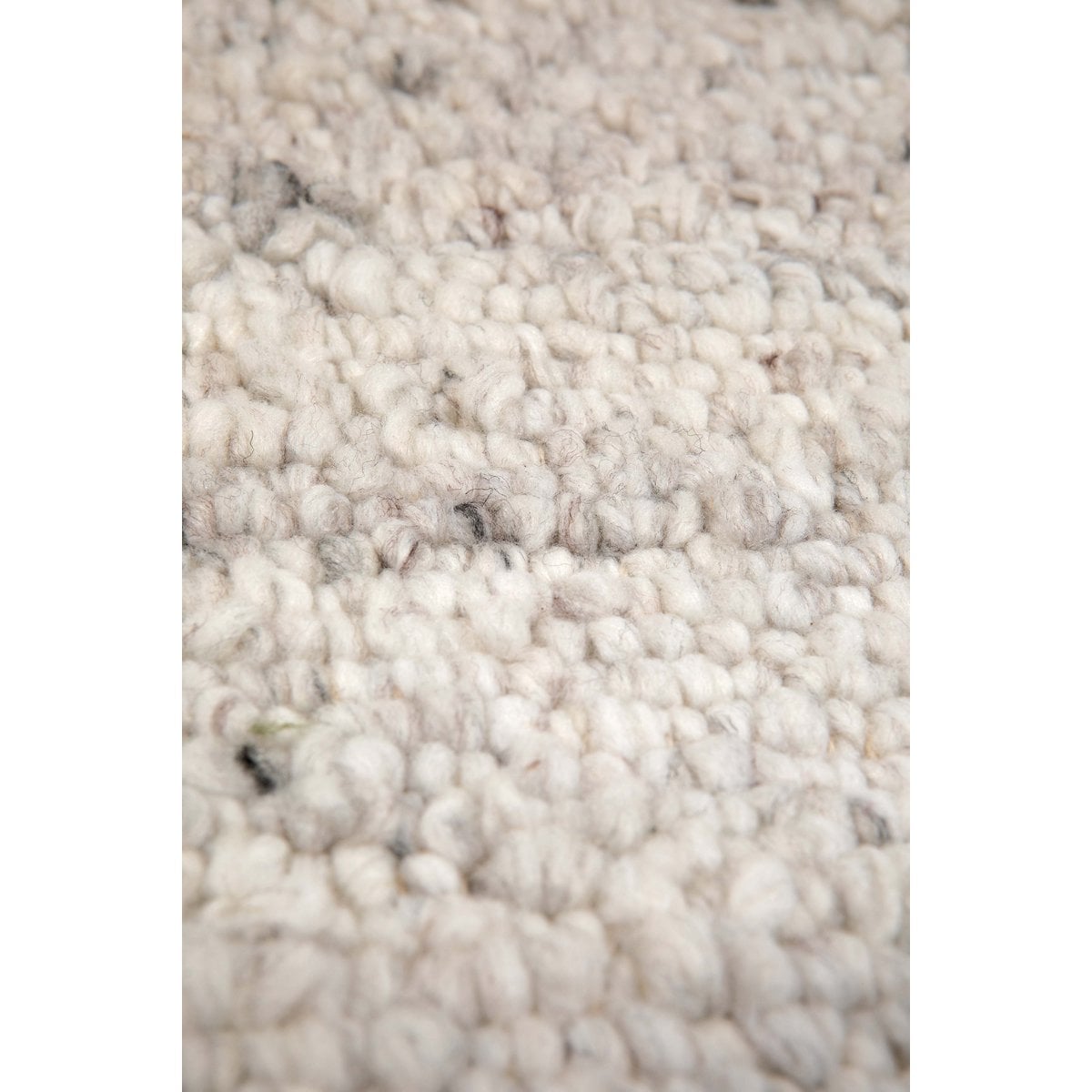 Snow alma carpet 70 x 140 x 1