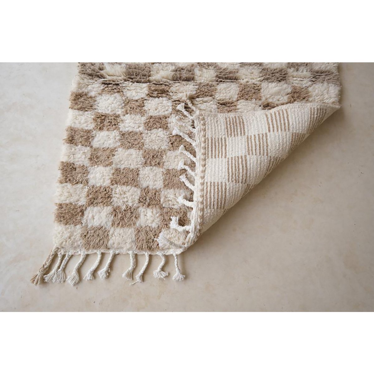 Berber checkered wool rug 110 x 146 cm