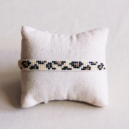 SS104: Weaving bracelet leopard