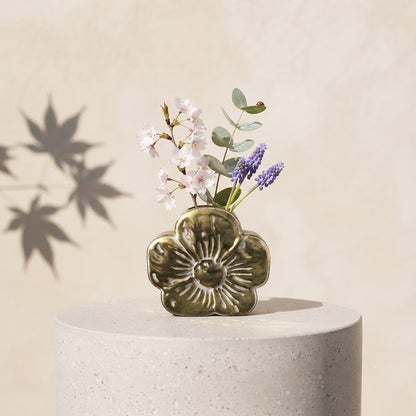 Gold metal flower vase 29x10.5x27.5cm