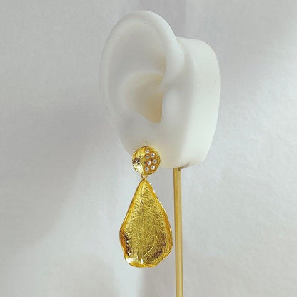 Vintage Inspired Textured Waterdrop Earrings