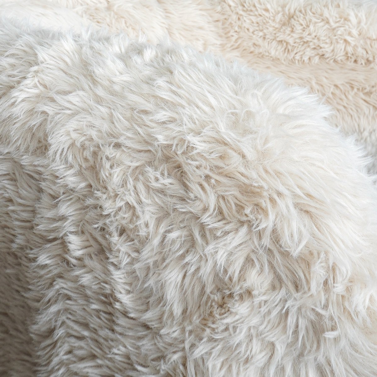 Scottie Fluffy Creme armchair