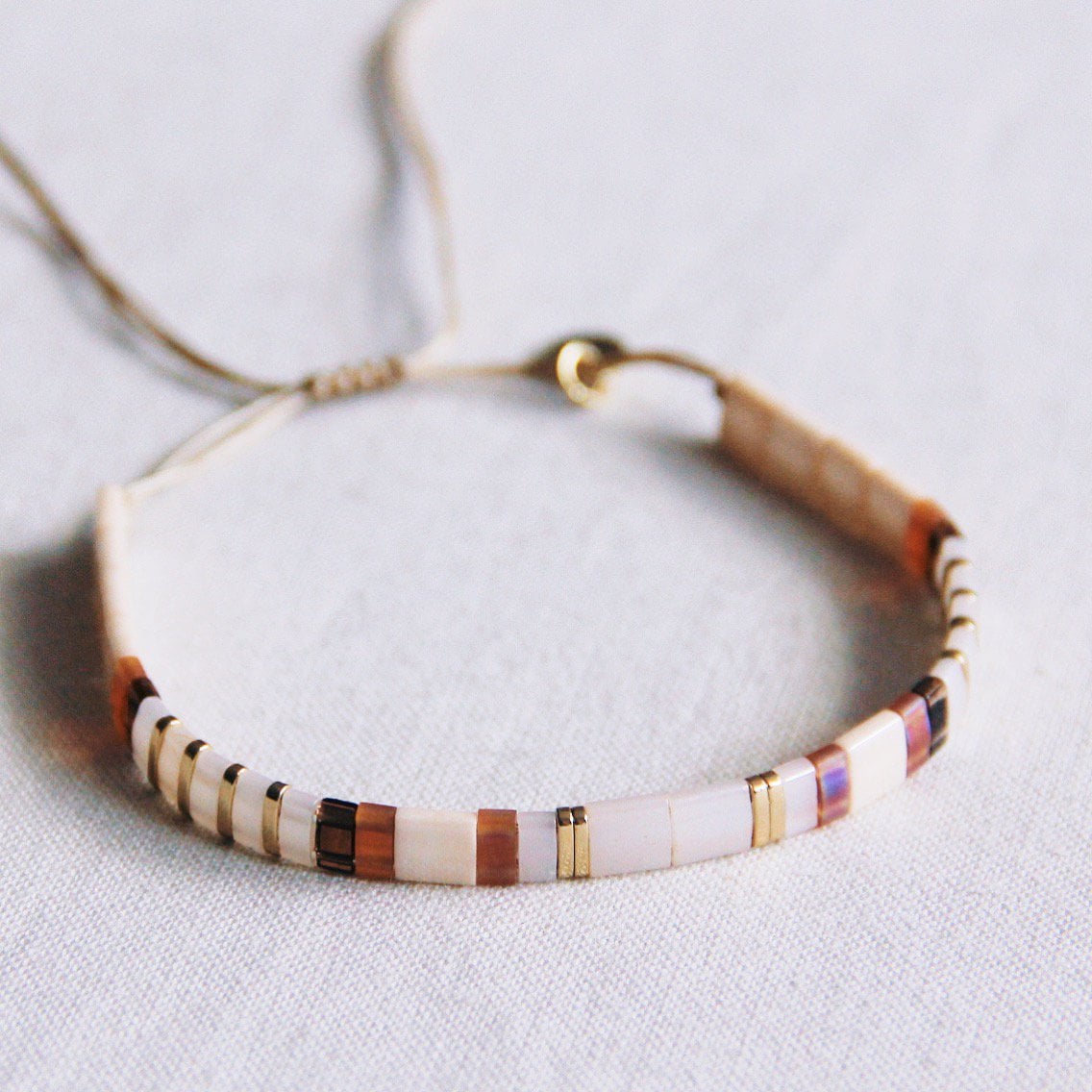 Tilabead Bracelet Taupe / Nude / Goldplated