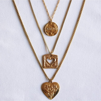 Box chain necklace with square heart charm