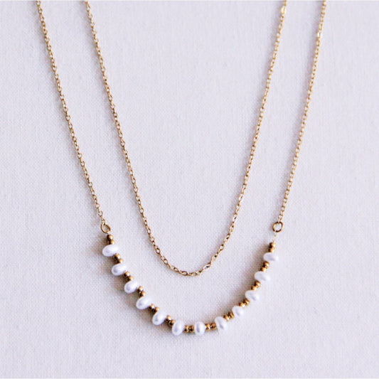 Double chain with mini pearls