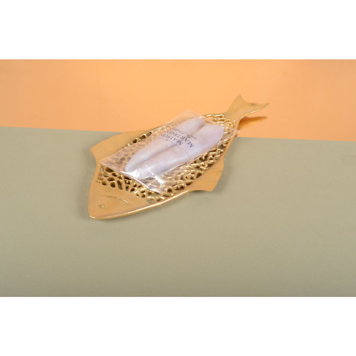 COUPE DECORATIVE POISSON DORE 38X18.5X1.5CM