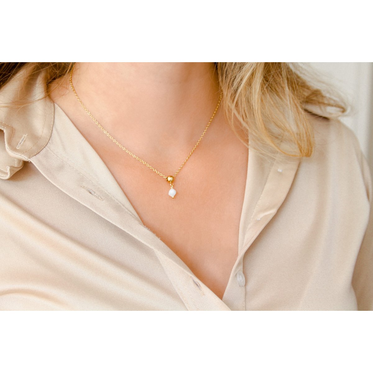 Necklace White Onyx - Gold