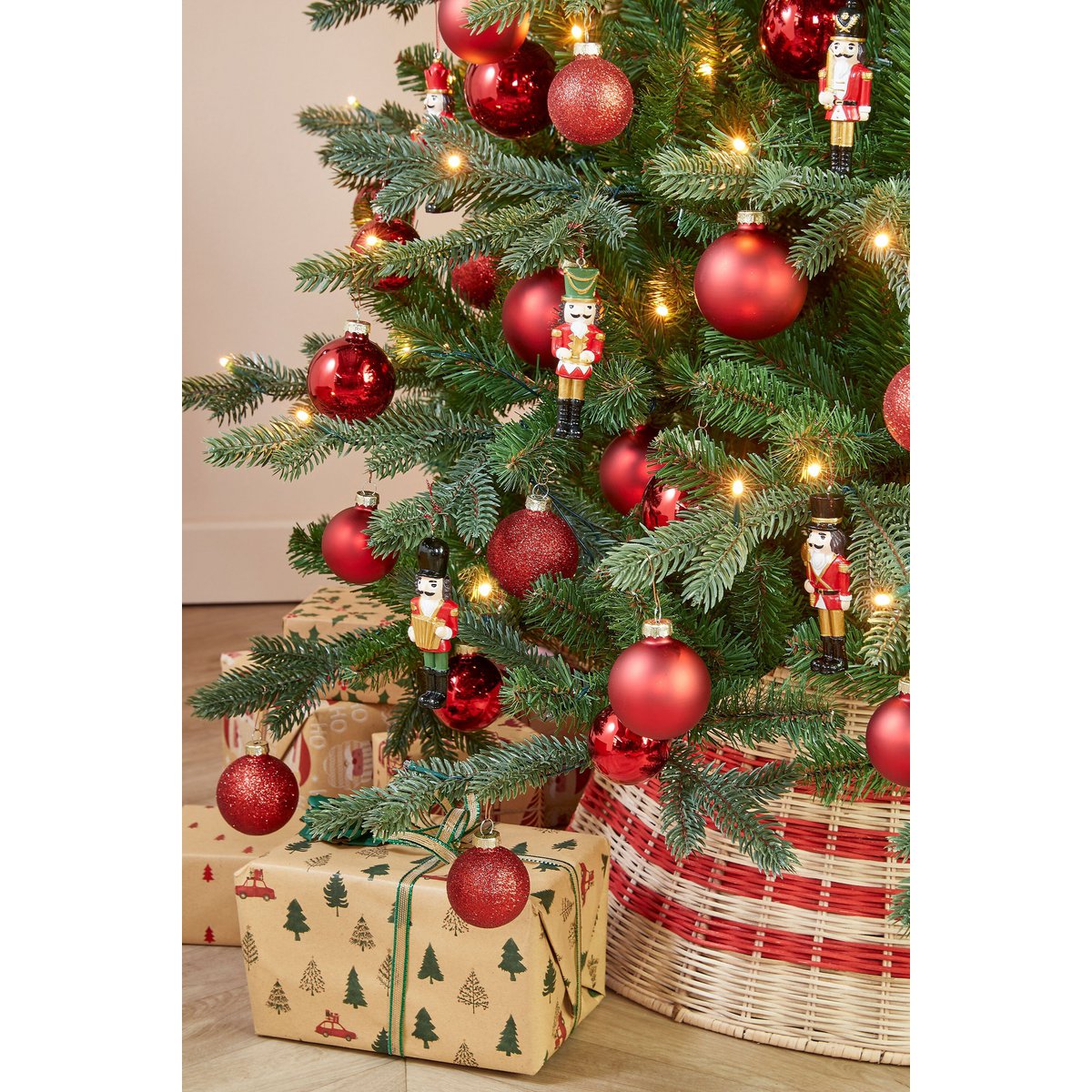 Christmas ornament Red
