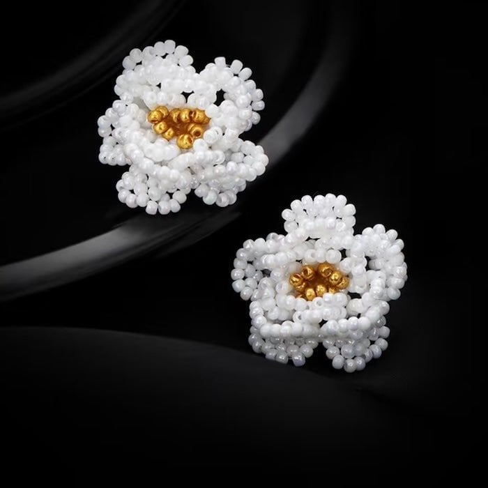 Handmade Daisy Beaded Necklace & Earrings Set