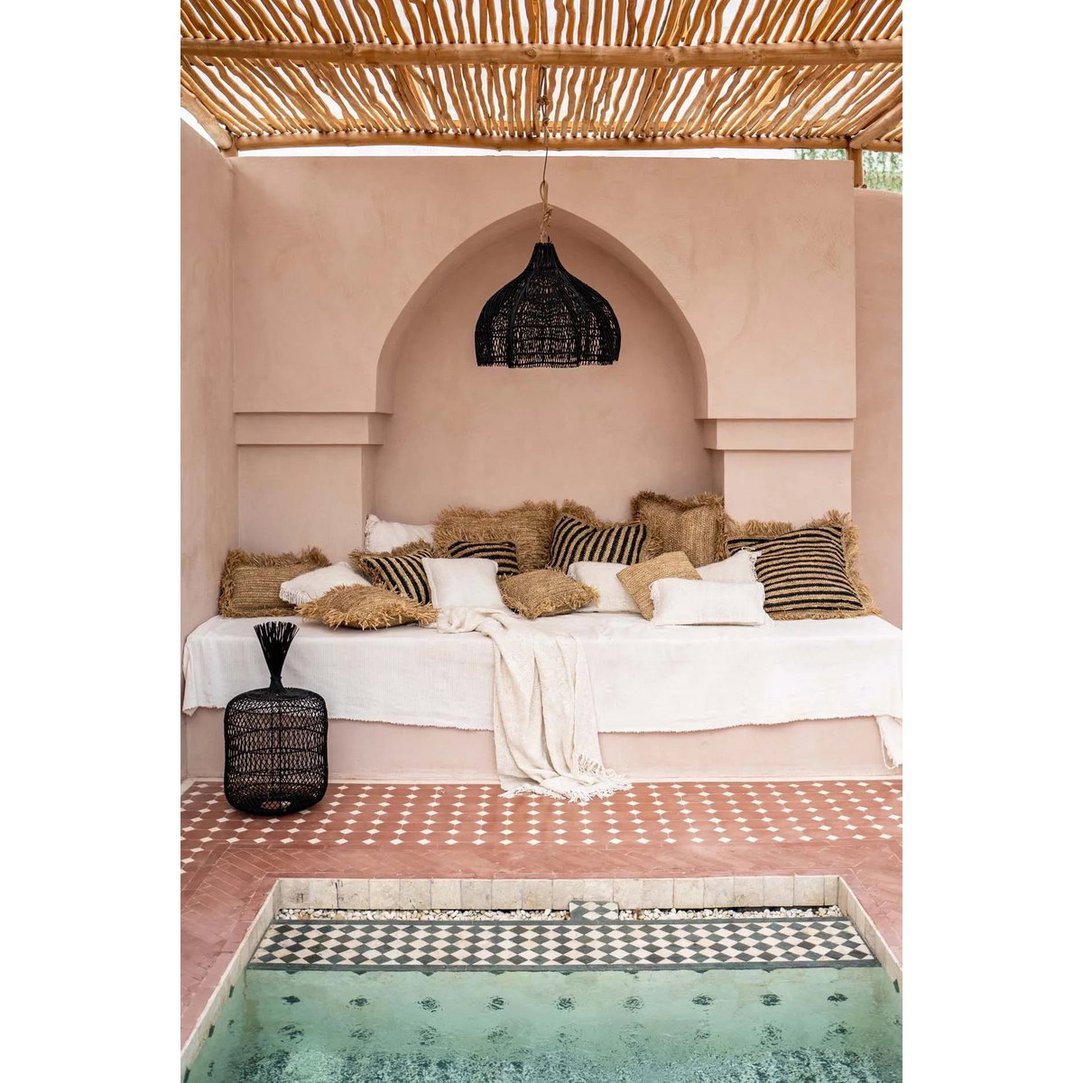 The Whipped Pendant - Black - M