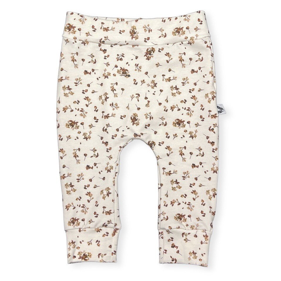 Newborn jogger beauty flower