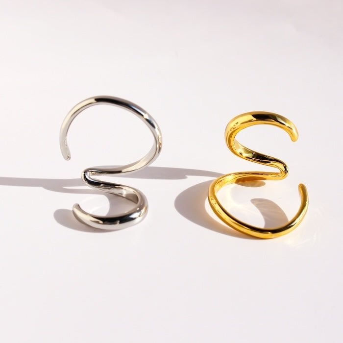 Minimalist Wave Line Ear Cuff