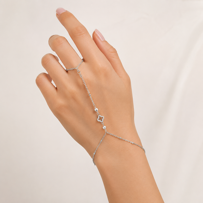 Hand chain Moonstone & Clover - Silver
