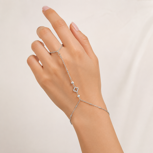 Hand chain Moonstone & Clover - Silver