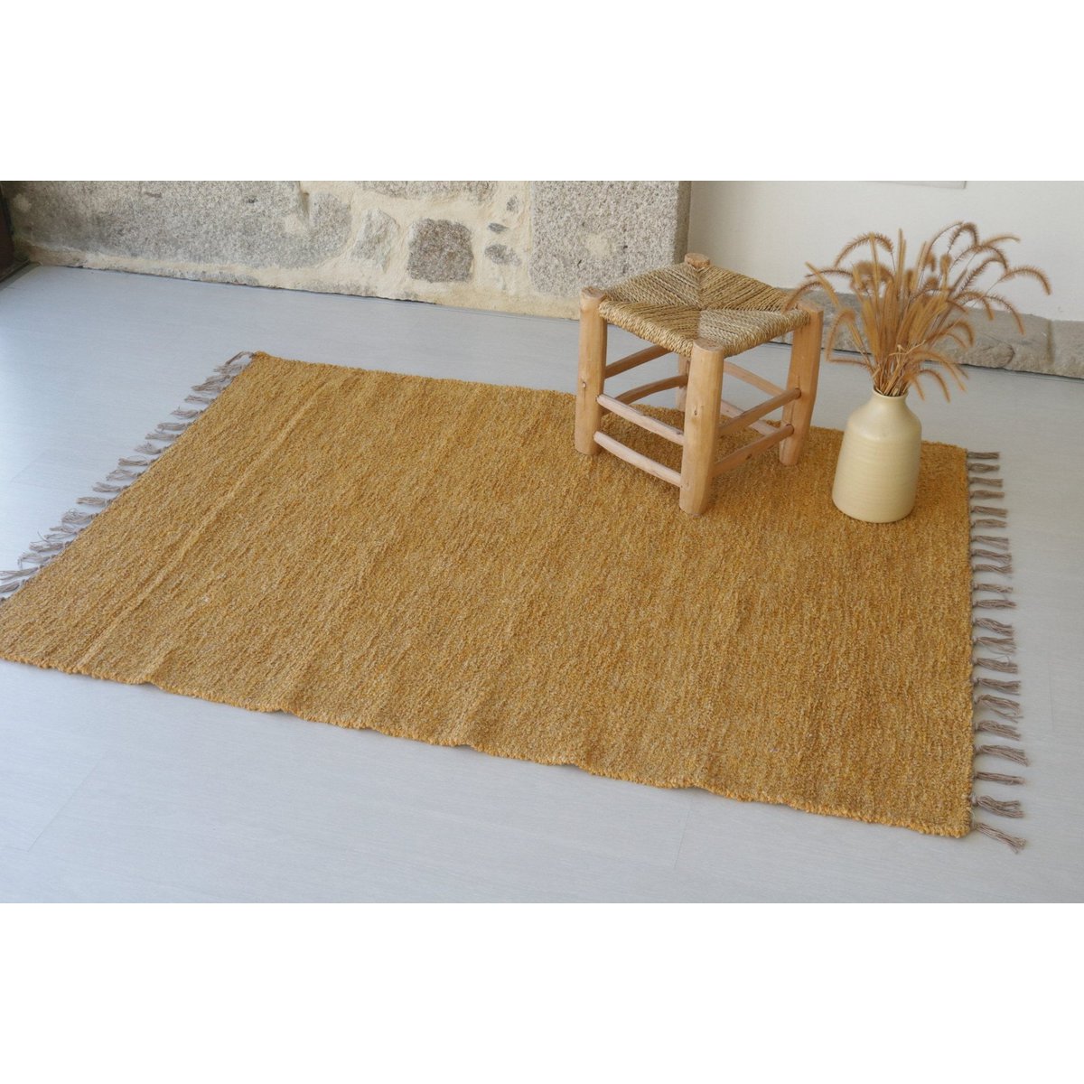 Hand-woven recycled cotton rug