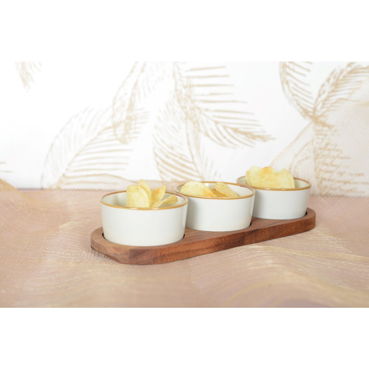 APERITIF SET OF 3 CUPS ON WOODEN TRAY 29X10CM