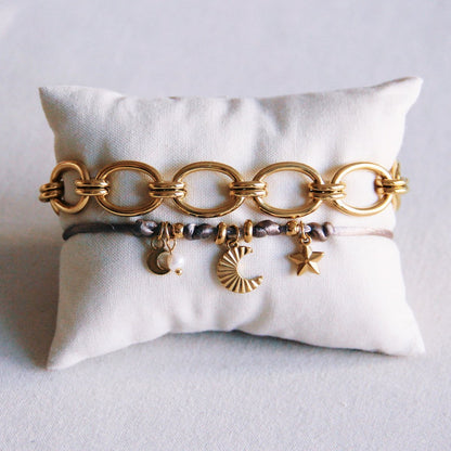 Linked oval bracelet