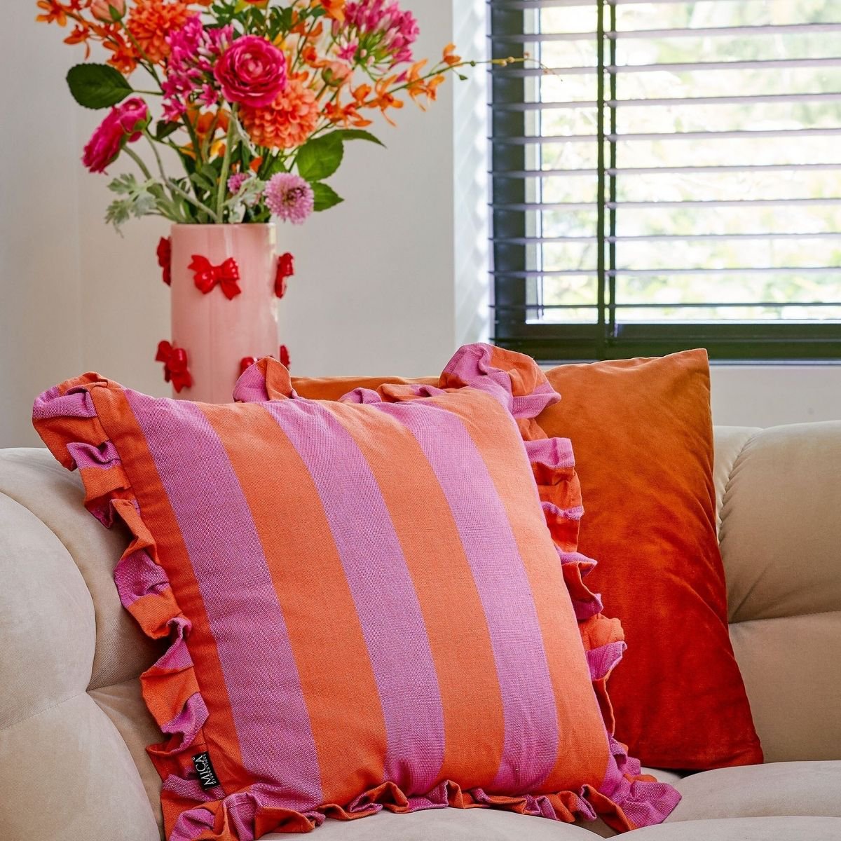 Decorative cushion Purple