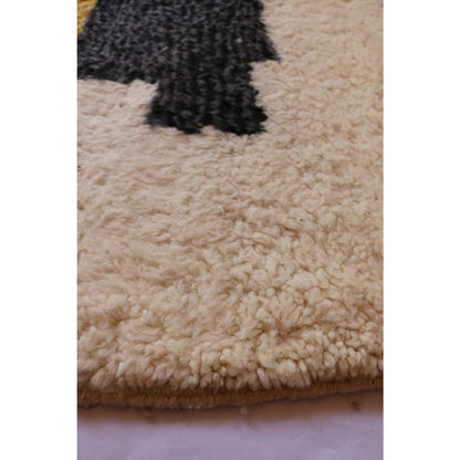 Pure wool Moroccan Berber rug 167 x 247 cm