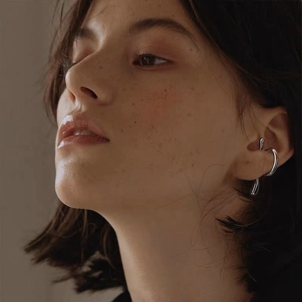 Geometric Line Small Ear Cuff- One Piece