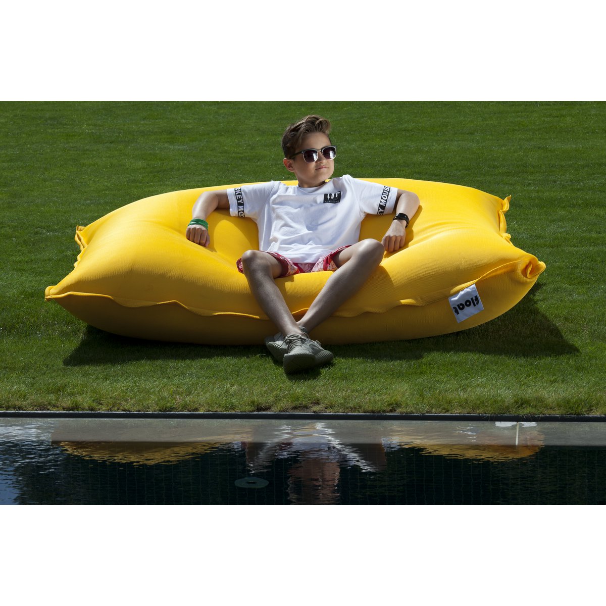 FLOAT BEANBAG SWIMMINGPOOL - yellow