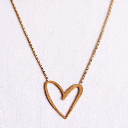 Delicate necklace with open heart - gold