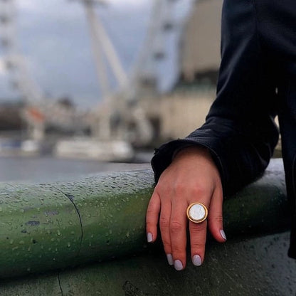 Vintage Mother of Pearl Dome Ring
