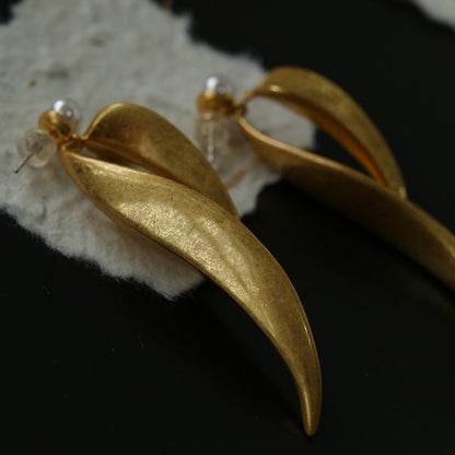 Vintage Style Golden Leaf Earrings