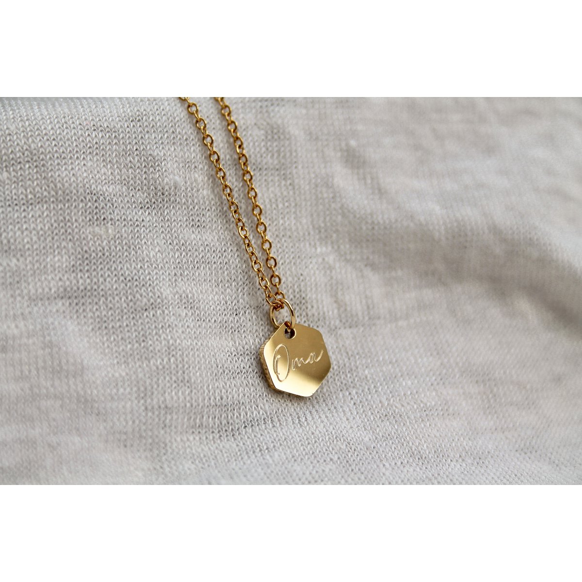 Necklace Grandma Engraving Charm - Gold