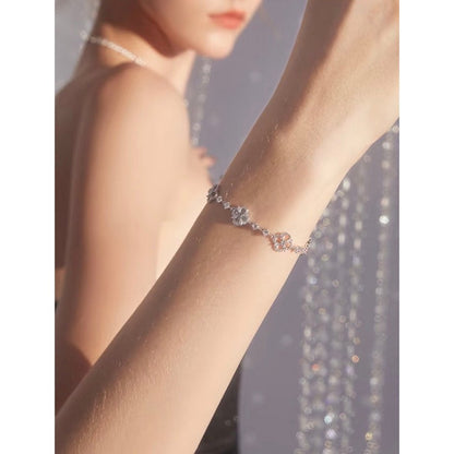 Shimmering Clover Charm Bracelet
