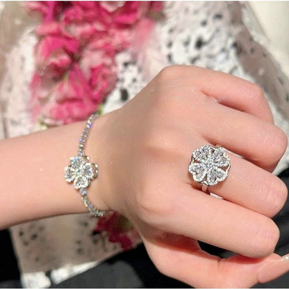 Dazzling Turning Four Leaf Clover Jewelry Set