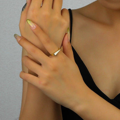 Heart-Shaped Slim Ring-Gold plated